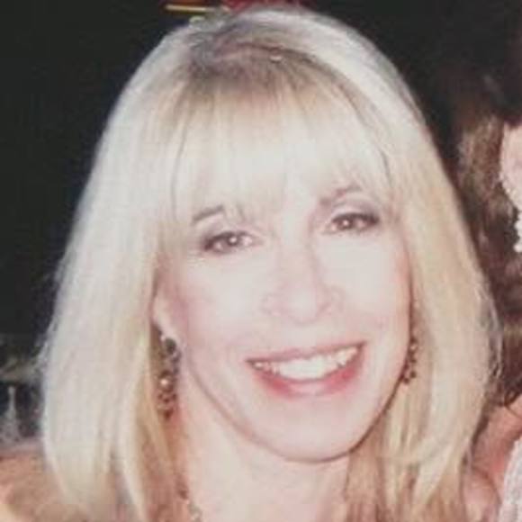 Meet your Posher, Maura - Picture 1 of 1